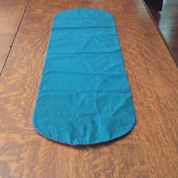Table Runner - Picture 2 of 2